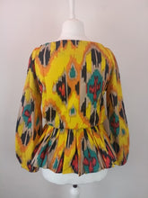 Load image into Gallery viewer, The Laurence blouse - Ikat black