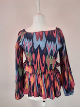 Load image into Gallery viewer, The Laurence blouse - Ikat black