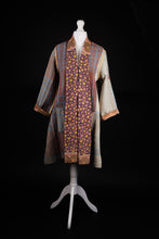 Load image into Gallery viewer, House Coat - Bengali vintage kantha
