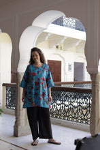 Load image into Gallery viewer, The Hemmingway tunic - Turquoise