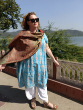 Load image into Gallery viewer, The sari kantha shawl